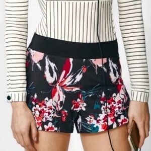 Athleta X Derek Lam Floral Athletic Shorts Size Medium Workout Activewear Yoga